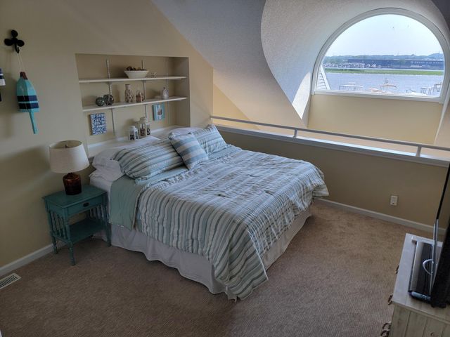 114 Millpoint Drive 14, Spring Lake Vllg, MI 49456