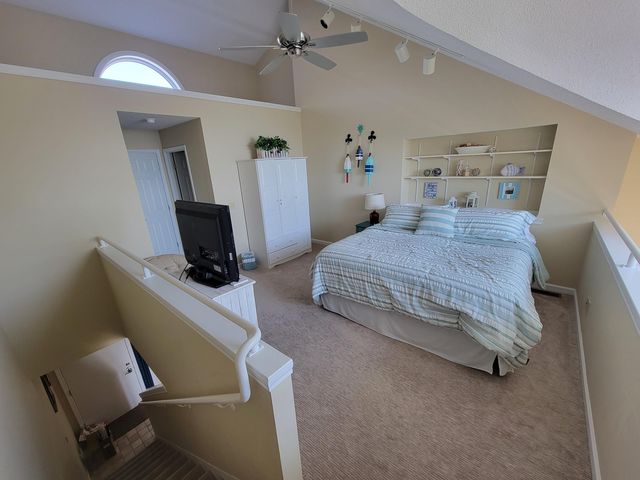 114 Millpoint Drive 14, Spring Lake Vllg, MI 49456