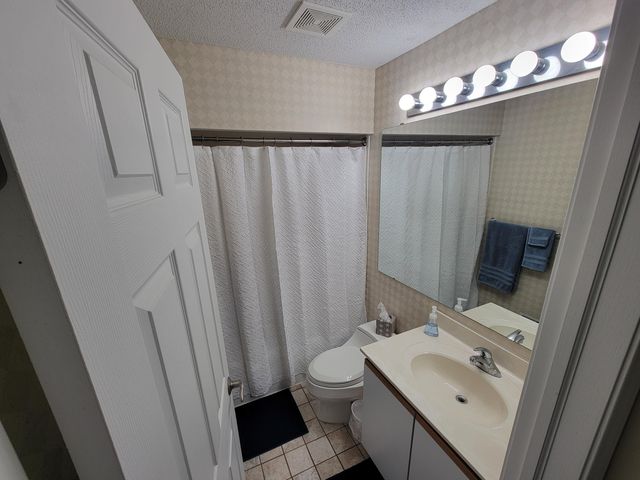 114 Millpoint Drive 14, Spring Lake Vllg, MI 49456