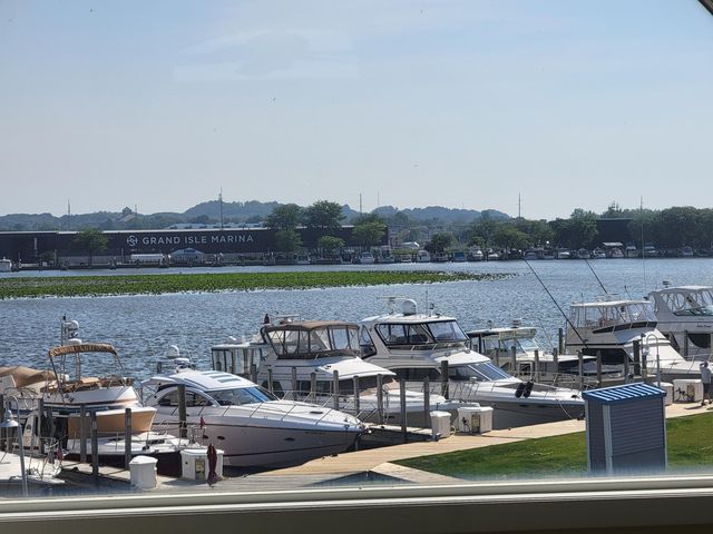 114 Millpoint Drive 14, Spring Lake Vllg, MI 49456