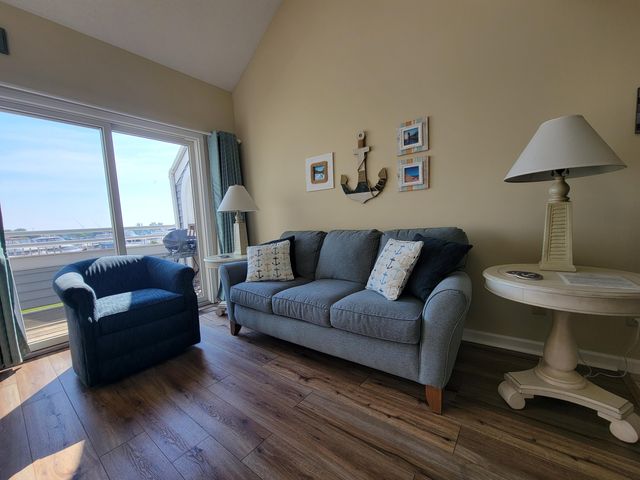 114 Millpoint Drive 14, Spring Lake Vllg, MI 49456