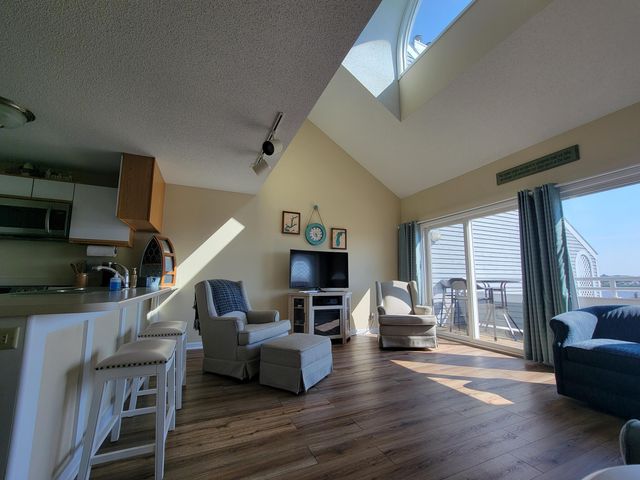 114 Millpoint Drive 14, Spring Lake Vllg, MI 49456