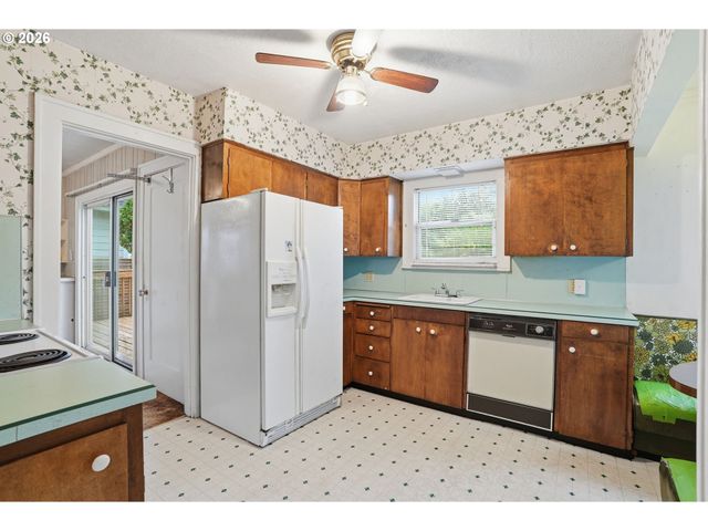 1915 Se 21ST Ave, Portland, OR 97214