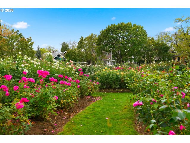 1915 Se 21ST Ave, Portland, OR 97214