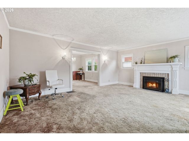 1915 Se 21ST Ave, Portland, OR 97214