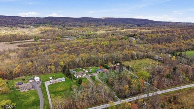 87 Mudtown Rd, Wantage Twp., NJ 07461