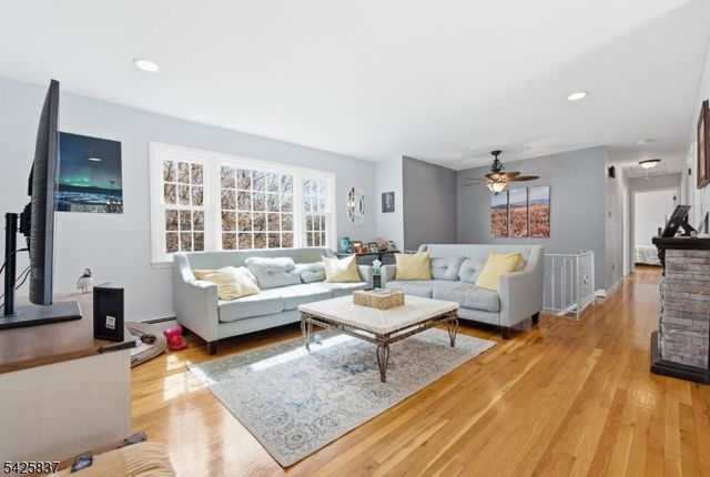 87 Mudtown Rd, Wantage Twp., NJ 07461