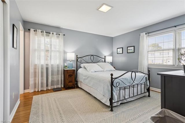 17 Bosch LN, Newport News, VA 23606