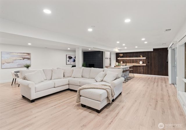 3835 S 316th Street, Auburn, WA 98001