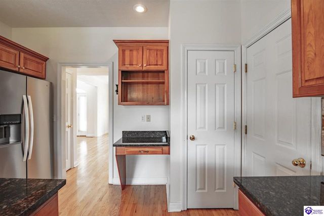 427 Deer Run Way, Elizabethtown, KY 42701