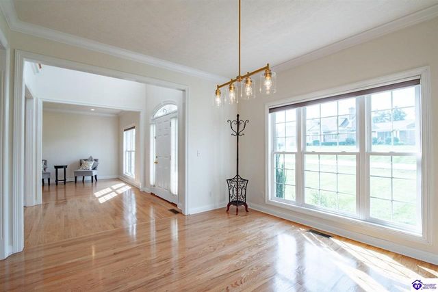 427 Deer Run Way, Elizabethtown, KY 42701