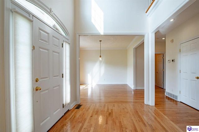 427 Deer Run Way, Elizabethtown, KY 42701