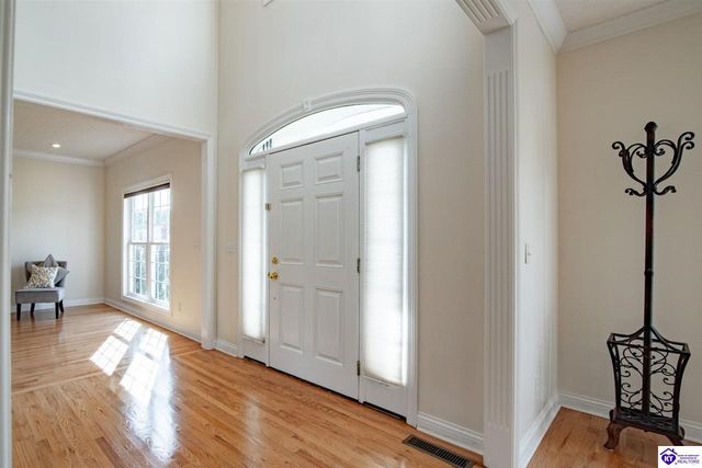 427 Deer Run Way, Elizabethtown, KY 42701