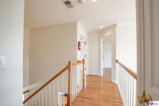 427 Deer Run Way, Elizabethtown, KY 42701