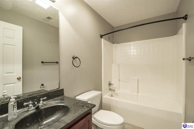 427 Deer Run Way, Elizabethtown, KY 42701