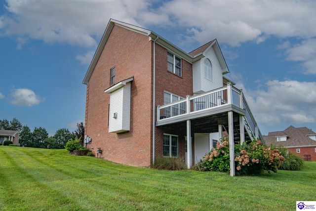 427 Deer Run Way, Elizabethtown, KY 42701