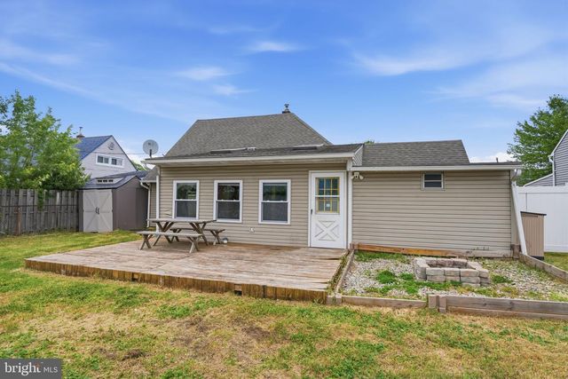 55 NATURE LN, Levittown, PA 19054