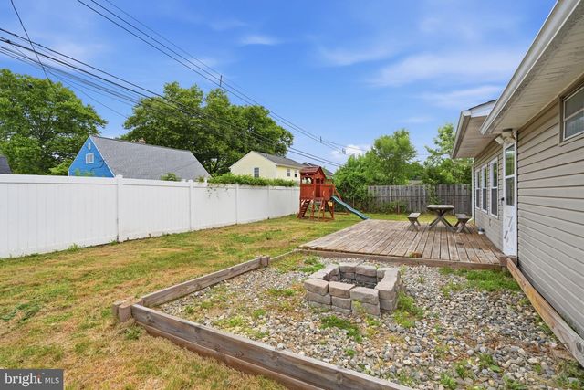55 NATURE LN, Levittown, PA 19054