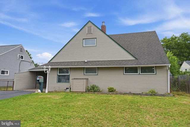 55 NATURE LN, Levittown, PA 19054