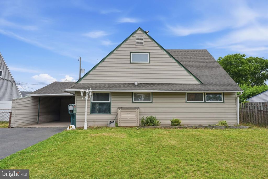 55 NATURE LN, Levittown, PA 19054