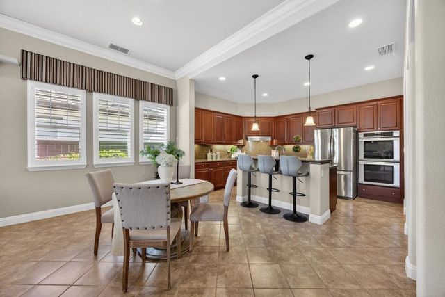 2833 Bickleigh Loop, Roseville, CA 95747