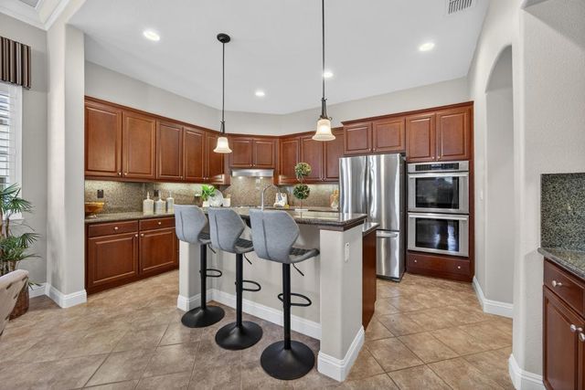 2833 Bickleigh Loop, Roseville, CA 95747