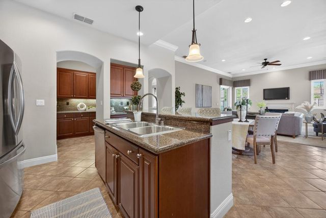 2833 Bickleigh Loop, Roseville, CA 95747