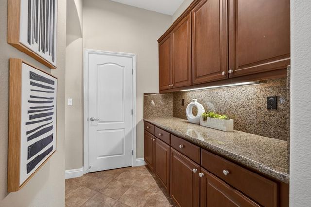 2833 Bickleigh Loop, Roseville, CA 95747