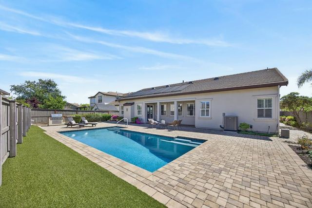 2833 Bickleigh Loop, Roseville, CA 95747