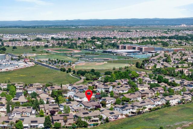 2833 Bickleigh Loop, Roseville, CA 95747