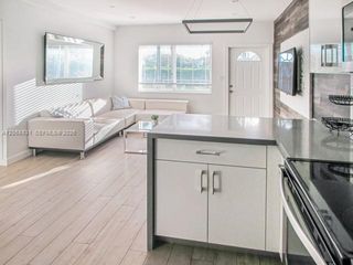 9220 Biscayne Boulevard 3, Miami Shores, FL 33138