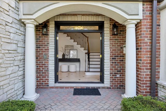 417 W 9th Street, Hinsdale, IL 60521