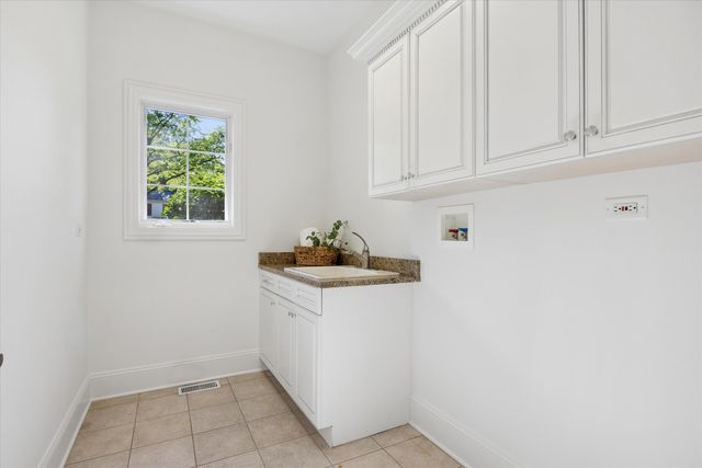 417 W 9th Street, Hinsdale, IL 60521