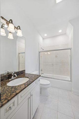 417 W 9th Street, Hinsdale, IL 60521