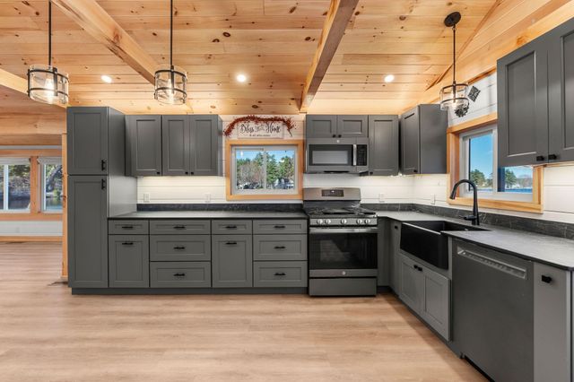 50 Kingsbury Drive, Milton, NH 03851