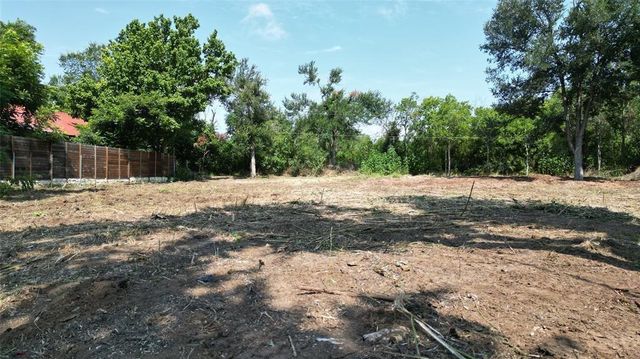 TBD Arthur ST, Elgin, TX 78621