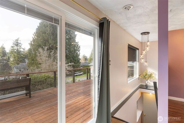 1819 S Marine Drive, Bremerton, WA 98312