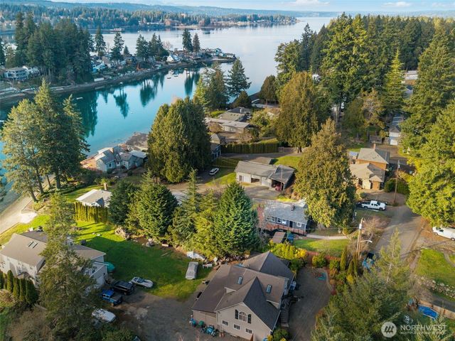 1819 S Marine Drive, Bremerton, WA 98312