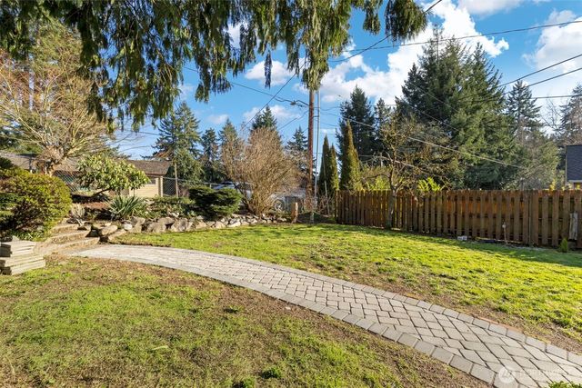 1819 S Marine Drive, Bremerton, WA 98312