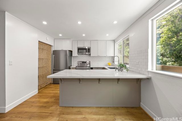 370 Kawaihae Street 370G, Honolulu, HI 96825