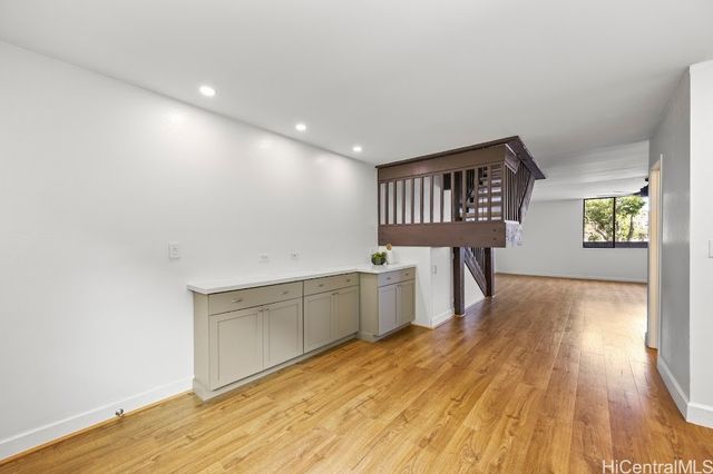 370 Kawaihae Street 370G, Honolulu, HI 96825