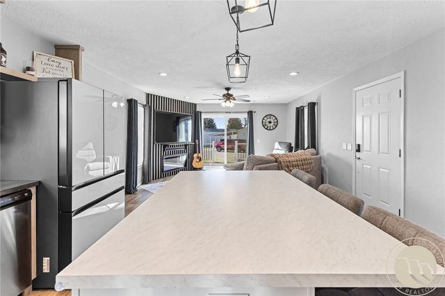 3929 N Tanager Lane, Billings, MT 59102