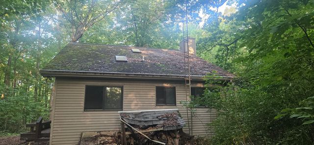 11720 Wamplers Lake Road, Brooklyn, MI 49230