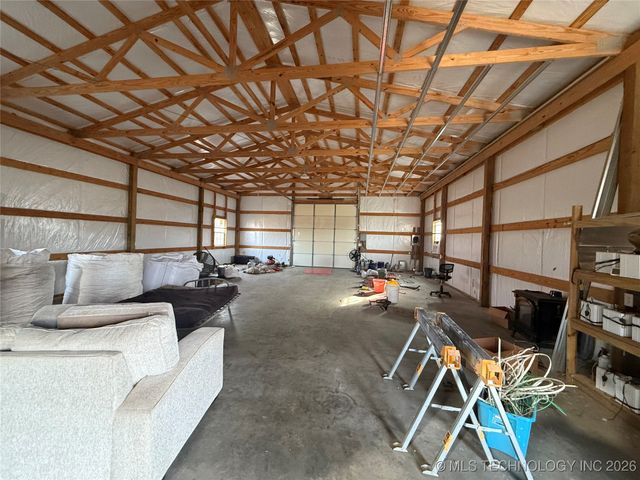 426550 E 250 Road, Chelsea, OK 74016