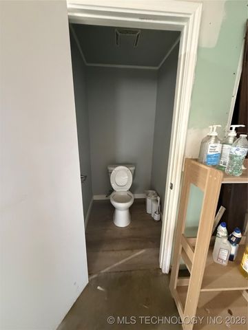 426550 E 250 Road, Chelsea, OK 74016