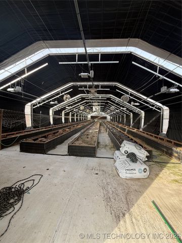 426550 E 250 Road, Chelsea, OK 74016