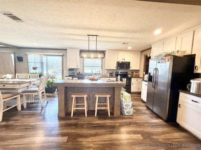 426550 E 250 Road, Chelsea, OK 74016