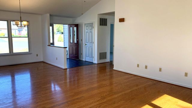 10484 BLUE SPRUCE CT, Mcgaheysville, VA 22840