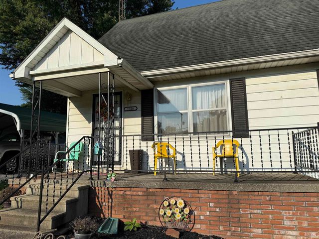 1326 N Vincennes Avenue, Petersburg, IN 47567