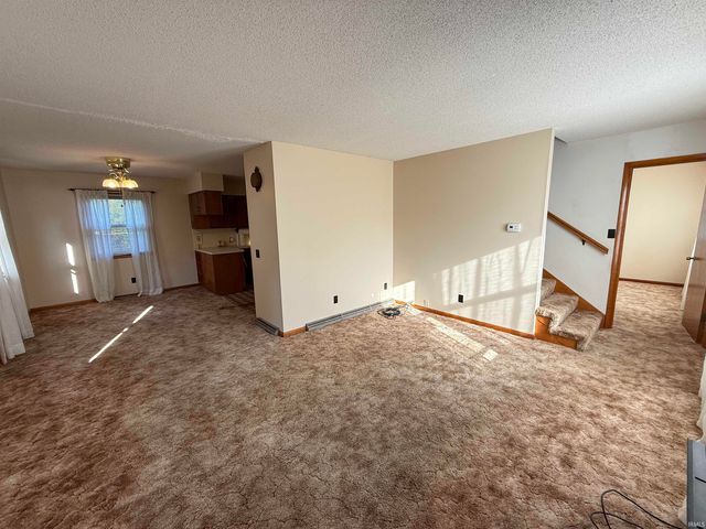 1326 N Vincennes Avenue, Petersburg, IN 47567